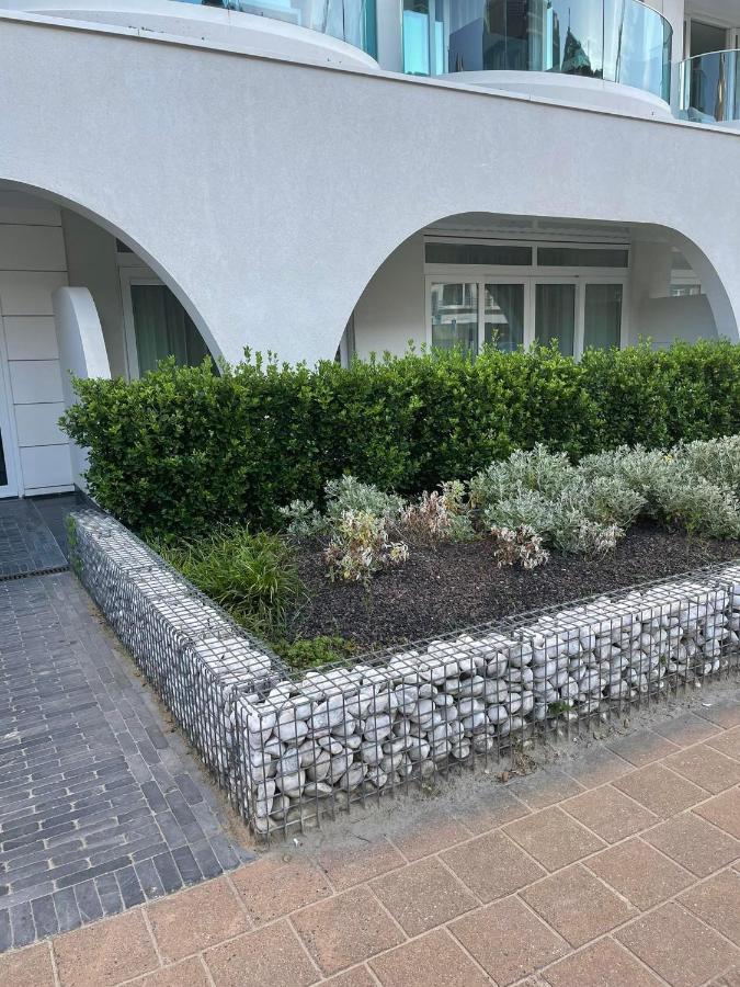 Te Huur In - Zonder Handdoeken En Lakens! Coxyde